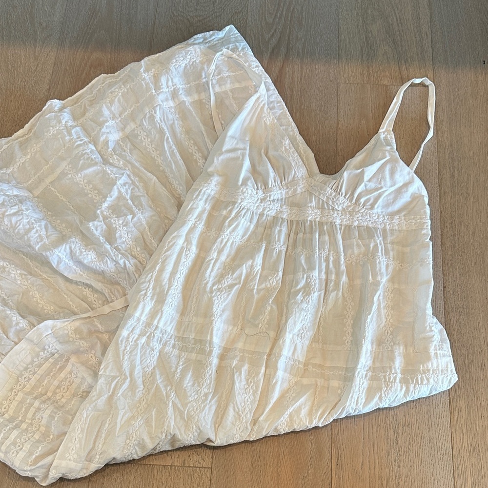 Elegant White Maxi Dress